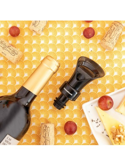 2-in-1  Wine Stopper with Pourer and Aerator Wintopp InnovaGoods