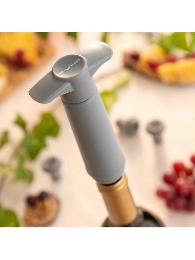 Vacuum Pump and Wine Stoppers Winuum InnovaGoods (4 caps)