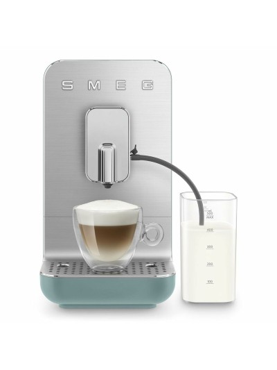 Cafetière superautomatique Smeg BCC13EGMEU