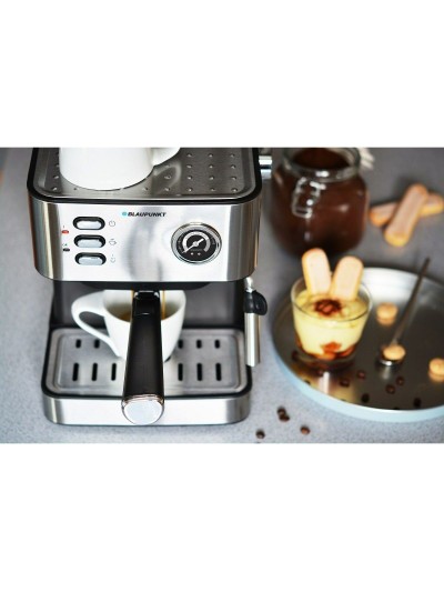 Cafetera Superautomática Blaupunkt CMP312 Negro 850 W 2 Tazas 1,6 L