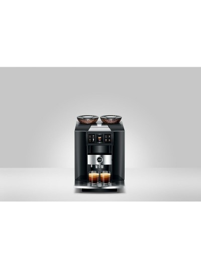 Jura GIGA 10 Super-Automatic Coffee Machine Black 2300 W 15 bar